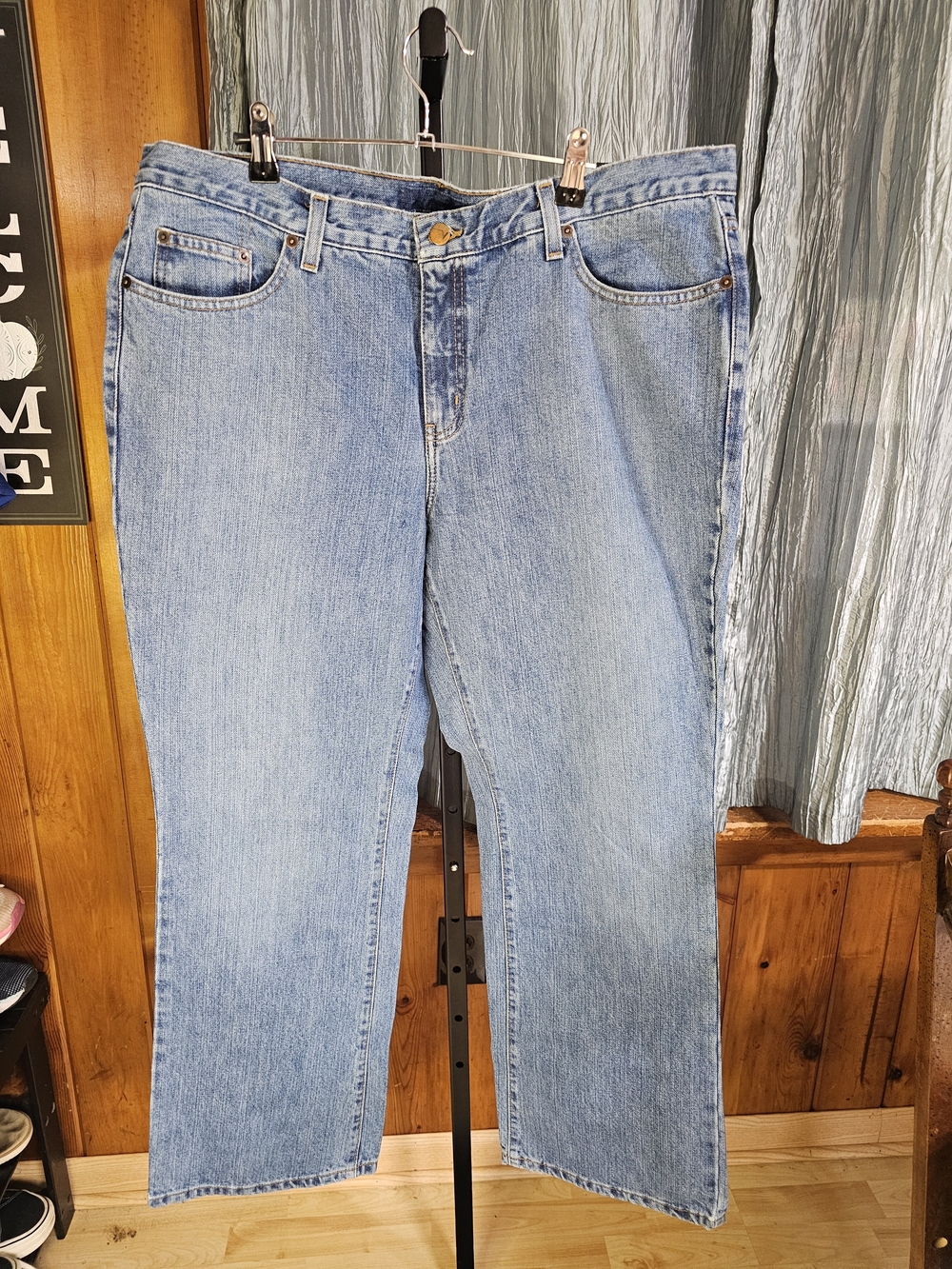 Classic Light Blue Women's Jeans
